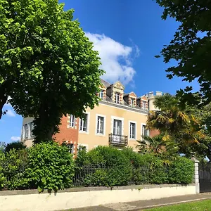 Couette-café Le Château - D'hôtes De Charme, Aspet